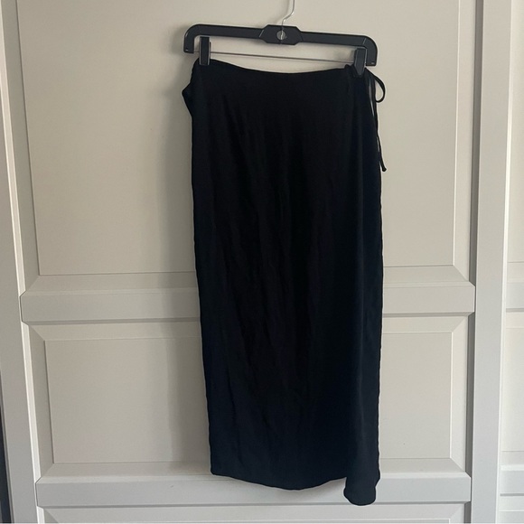 Reformation black full wrap skirt solid black 20142 - Picture 1 of 8